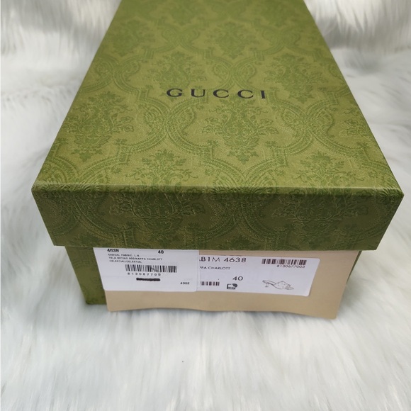 Gucci Purple Quilted Sandals - Picture 15 of 16